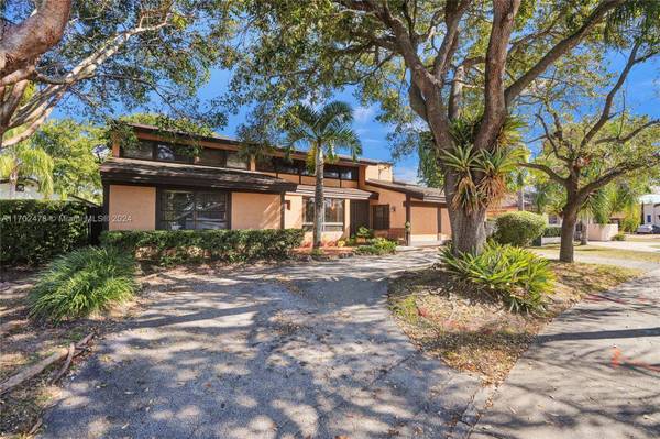 12841 SW 117th St, Miami, FL 33186