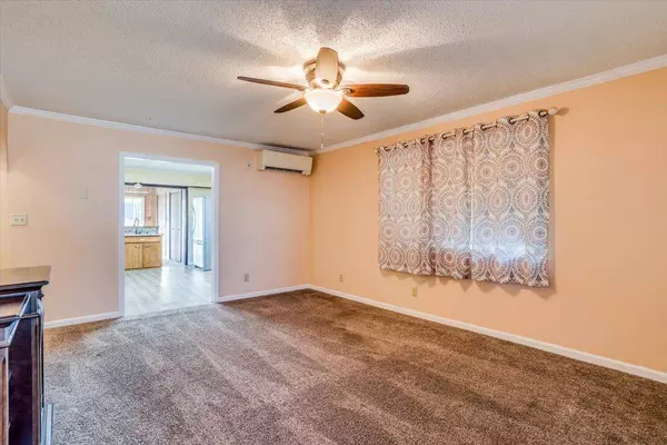 1213 S Elizabeth St, Wichita, KS 67213