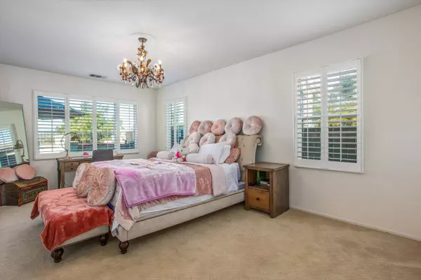 28880 Avalon Ave, Moreno Valley, CA 92555-7065