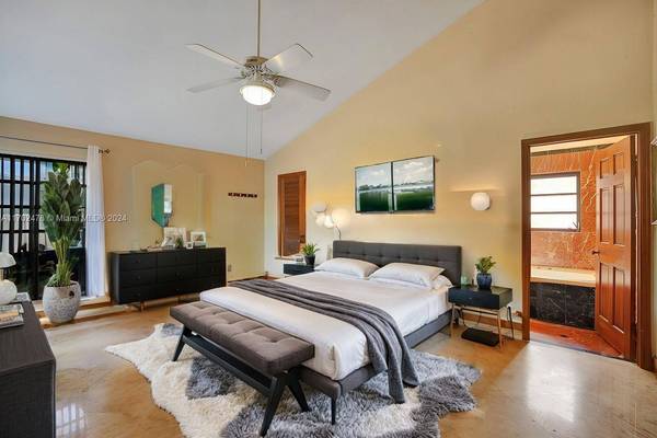 12841 SW 117th St, Miami, FL 33186