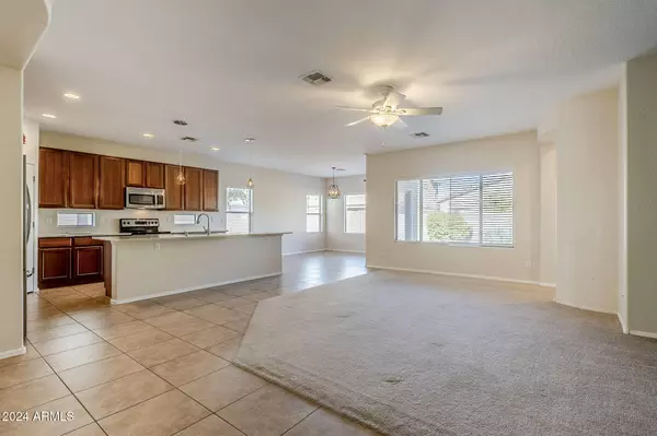 15668 W DEVONSHIRE Avenue, Goodyear, AZ 85395