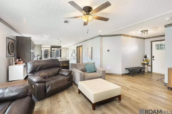 7388 IMPSON ST, Denham Springs, LA 70726