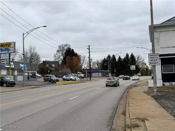 1518 Market ST, Steubenville, OH 43952