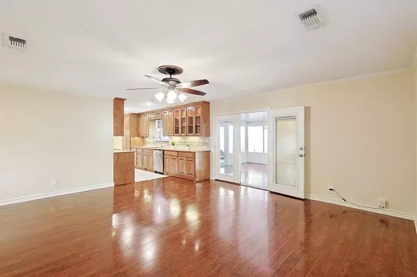 5629 Macrae Street, Haltom City, TX 76148