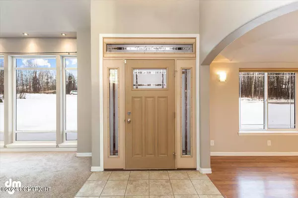 2850 W Stoneridge CIR, Wasilla, AK 99654