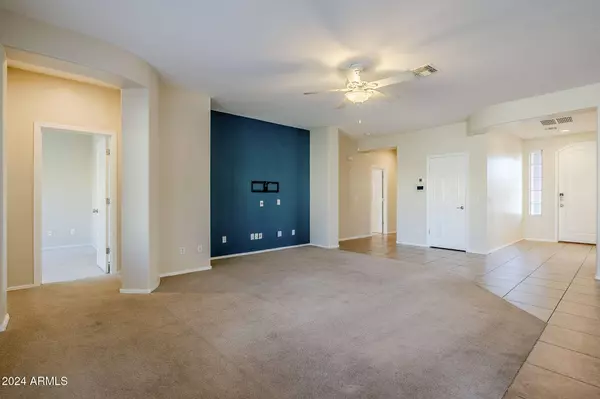 15668 W DEVONSHIRE Avenue, Goodyear, AZ 85395