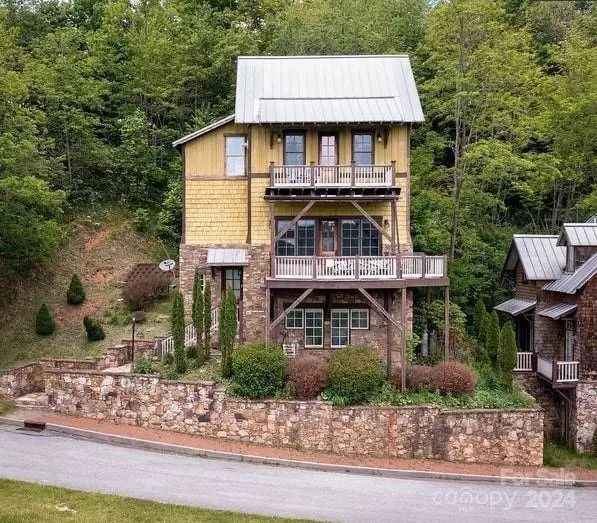 95 Breakaway TRL, Mars Hill, NC 28754