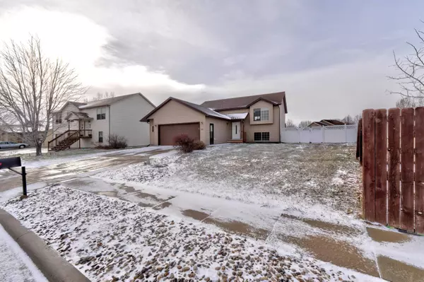 5051 Savannah Street, Rapid City, SD 57703