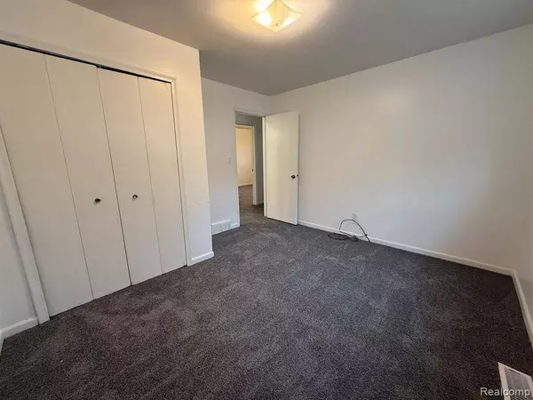 33569 Meldrum Street, Chesterfield, MI 48047