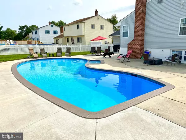 18 CONESTOGA RD, Clementon, NJ 08021