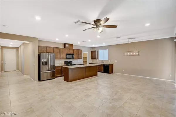 2421 Evening Snow Court, North Las Vegas, NV 89030