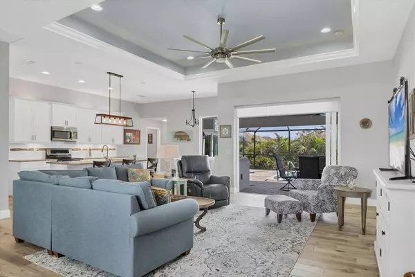 241 MARINER LN, Rotonda West, FL 33947