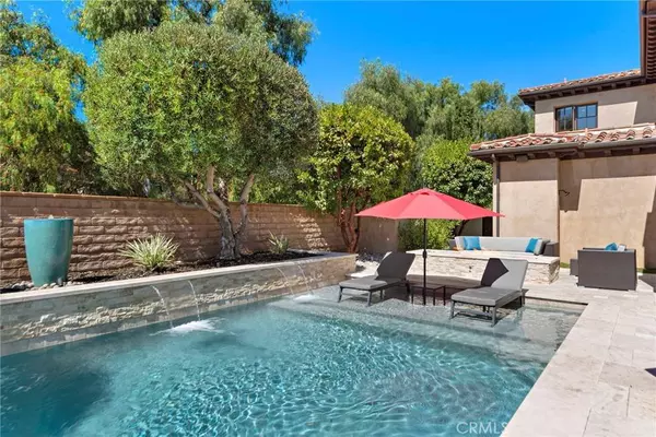 2 Coral Blue ST, Ladera Ranch, CA 92694