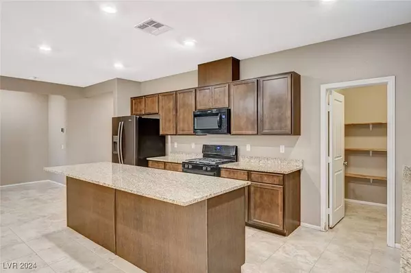 2421 Evening Snow Court, North Las Vegas, NV 89030