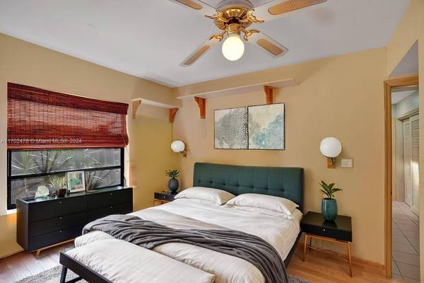 12841 SW 117th St, Miami, FL 33186