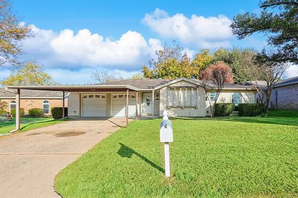 5629 Macrae Street, Haltom City, TX 76148