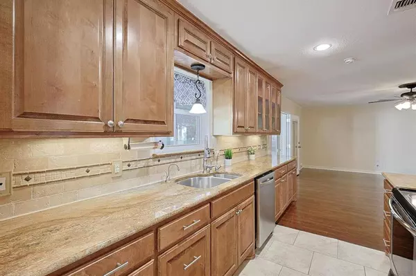 5629 Macrae Street, Haltom City, TX 76148