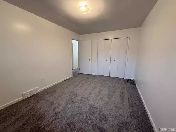 33569 Meldrum Street, Chesterfield, MI 48047