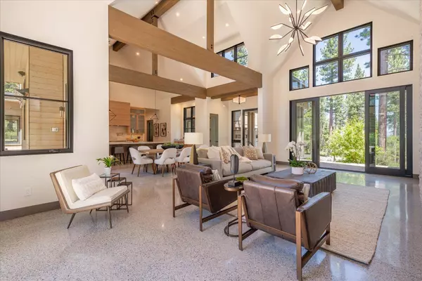 11322 Elle Ellen, Truckee, CA 96161