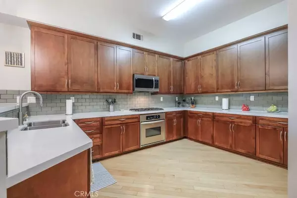 395 E 4th #41 ST, Long Beach, CA 90802