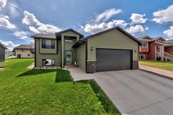 5223 Chalkstone Court, Rapid City, SD 57702
