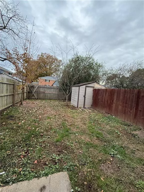 479 Hill Meadow DR, Virginia Beach, VA 23454