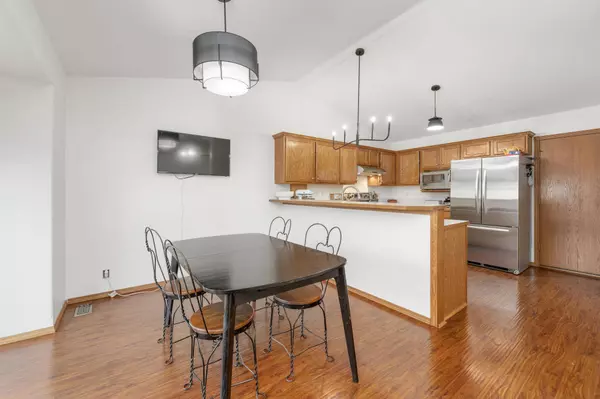 2225 S Parkridge St, Wichita, KS 67209