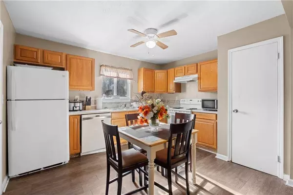 6327 Rowland AVE, Kansas City, KS 66104