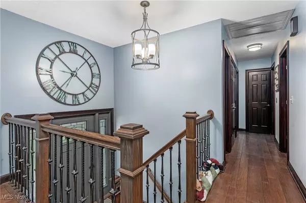 2716 Oakside ST NE, Canton, OH 44721