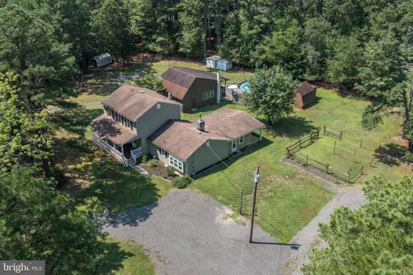 3 CANAL ST, Chatsworth, NJ 08019