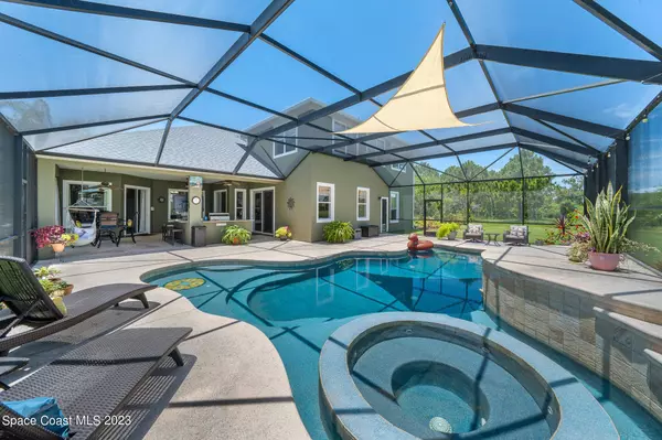 3908 Gardenwood CIR, Grant, FL 32949