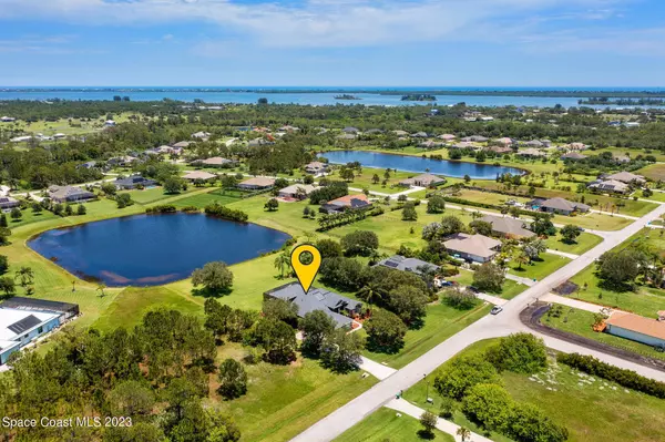 3908 Gardenwood CIR, Grant, FL 32949