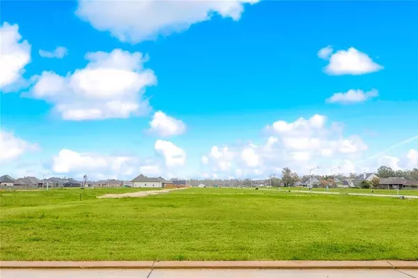 366 OLIVIA DR, Luling, LA 70070