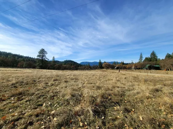 Tyler Cr RD, Ashland, OR 97520