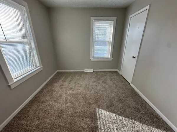 110 N Addison Street, Bensenville, IL 60106