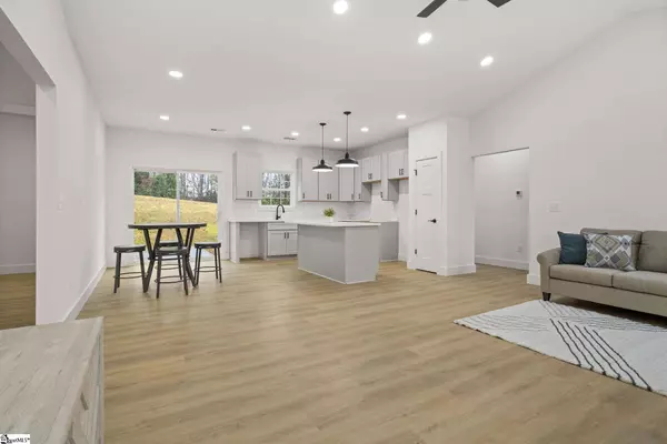 738 Tanner Road, Taylors, SC 29687