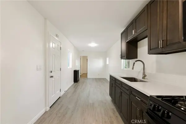 8034 Crockett BLVD, Los Angeles, CA 90001