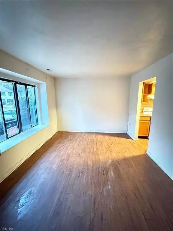 479 Hill Meadow DR, Virginia Beach, VA 23454