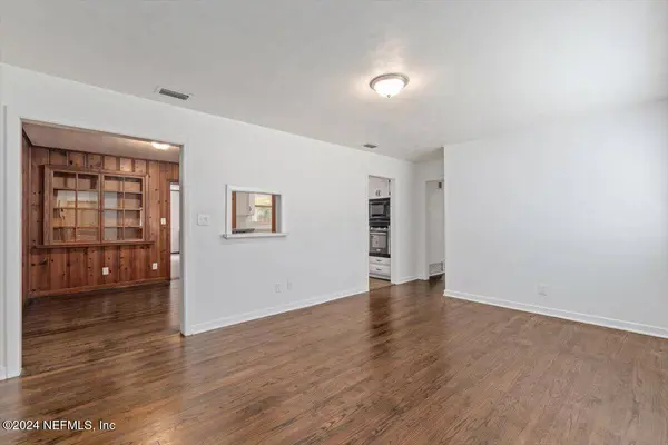 6824 EAST RD, Jacksonville, FL 32216