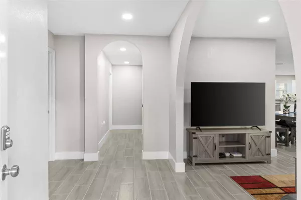 6817 ESTATE RD, Lakeland, FL 33809