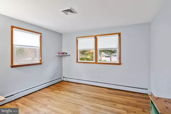 2 MAINE TRL, Medford, NJ 08055