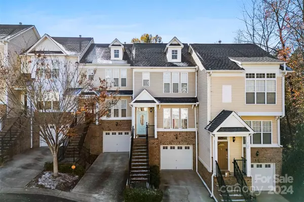 7108 Founders Club CT, Charlotte, NC 28269