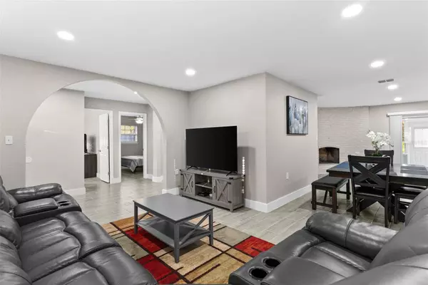 6817 ESTATE RD, Lakeland, FL 33809