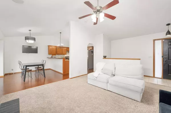 2225 S Parkridge St, Wichita, KS 67209