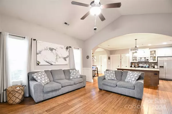 2030 Chantilly LN, Salisbury, NC 28146