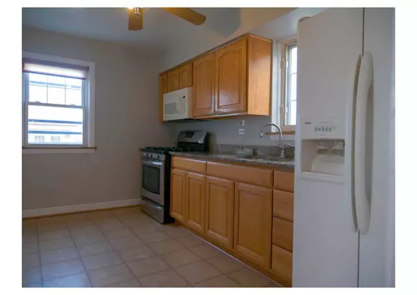 11026 S Emerald Avenue, Chicago, IL 60628