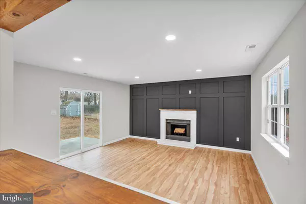 303 BLACKFOOT TRL, Browns Mills, NJ 08015