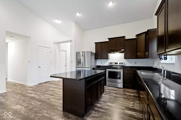 5140 Arryne DR S, Noblesville, IN 46062