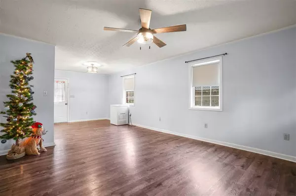 915 Mimosa Lane, Russellville, KY 42276