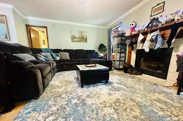 4711 RIVERINE DR, Jacksonville, FL 32210